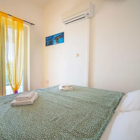 Graziani By Interhome *