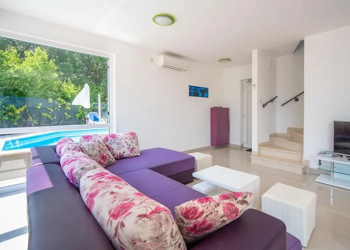 Graziani By Interhome * Kornić