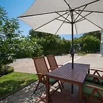 Graziani By Interhome * Kornić