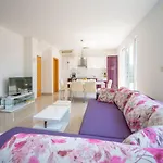 Graziani By Interhome Дом отдыха Корнич