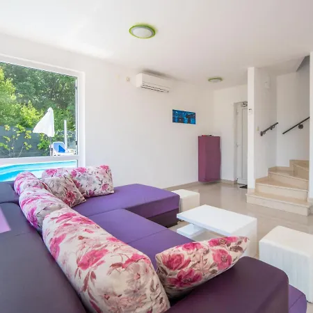Graziani By Interhome * Kornic