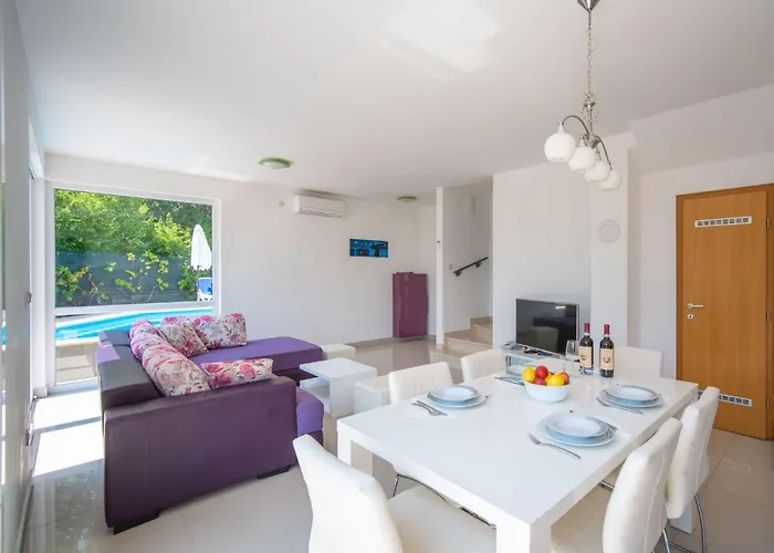 Graziani By Interhome * Kornić